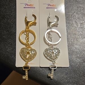 NWT Set of 2 Heart Lock Keychains
